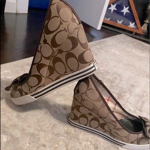COACH WEDGES - barely worn